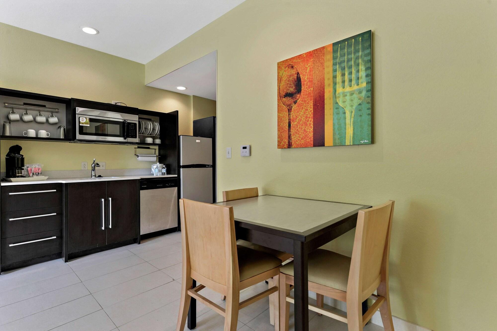 Home2 Suites By Hilton Gulfport I-10 Екстер'єр фото
